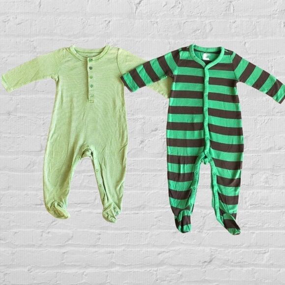 Baby Gap Green Striped Footed Onesies (lot of 2) - Picture 1 of 7